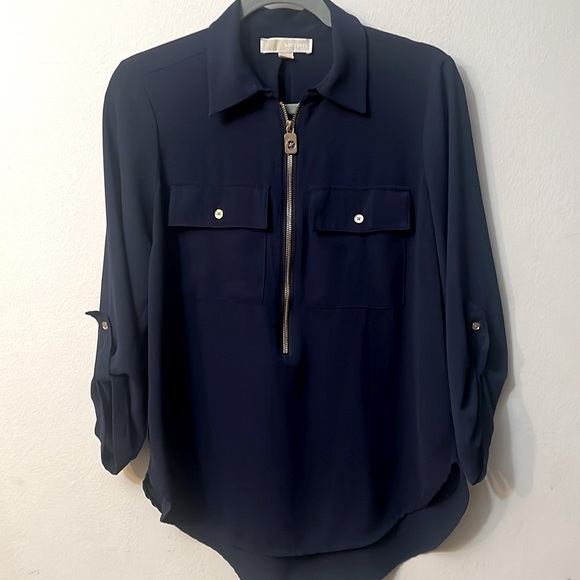 Michael Kors Tops - Michael Kors blue blouse long sleeve front pockets size M